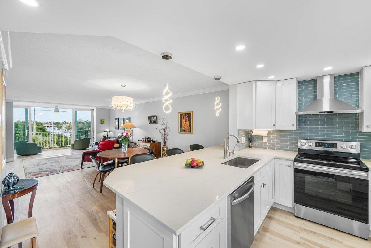 MLS #RX-11149578 image #0