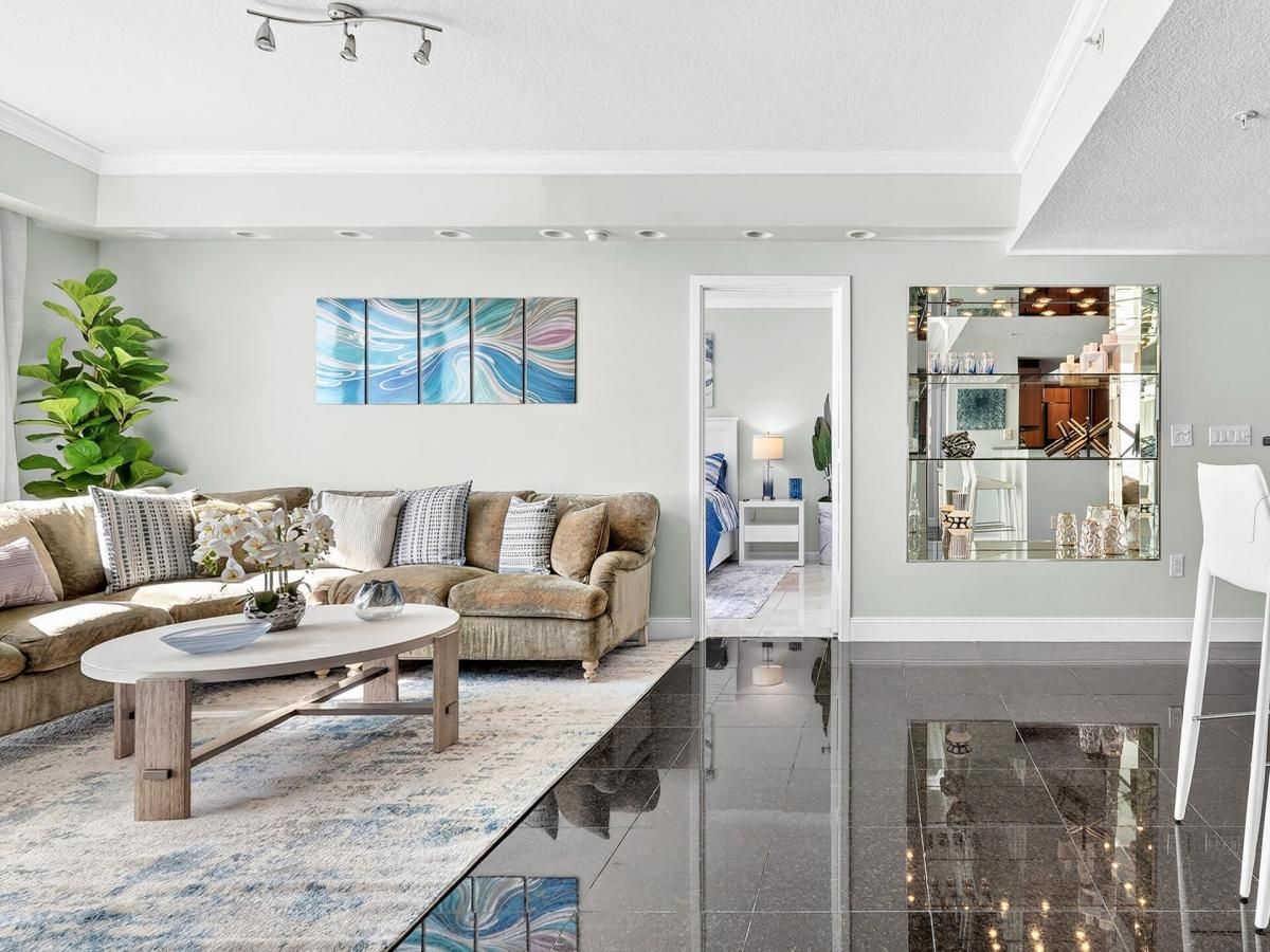 MLS #RX-11149601 image #0