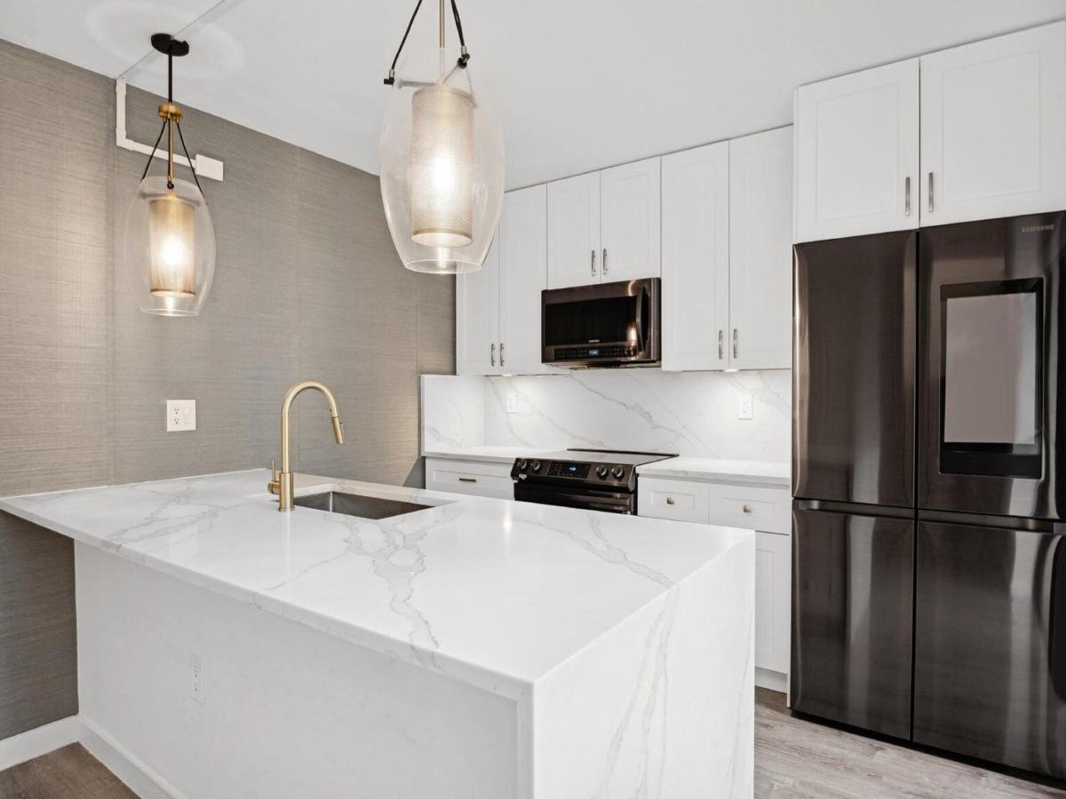 MLS #RX-11150053 image #0