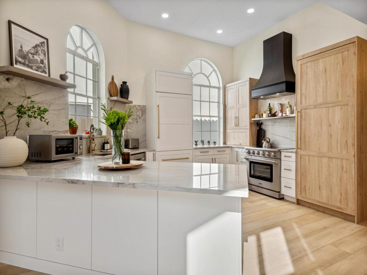 MLS #RX-11150120 image #0