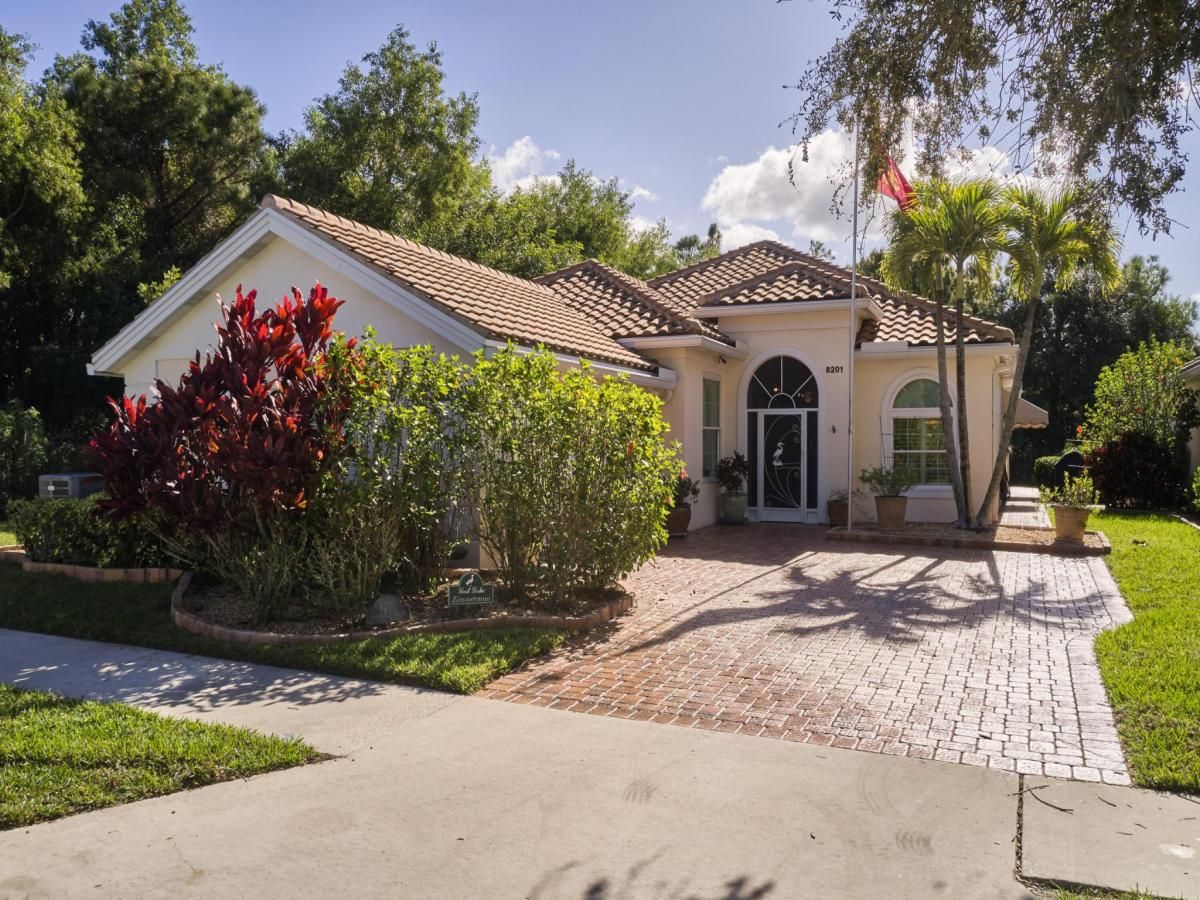 MLS #RX-11150205 image #0