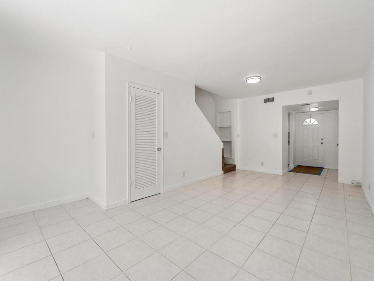 MLS #RX-11150365 image #0