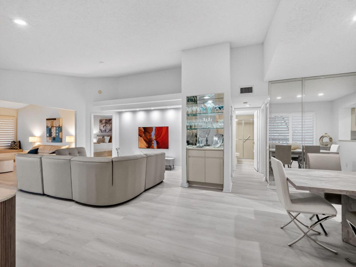 MLS #RX-11150475 image #0