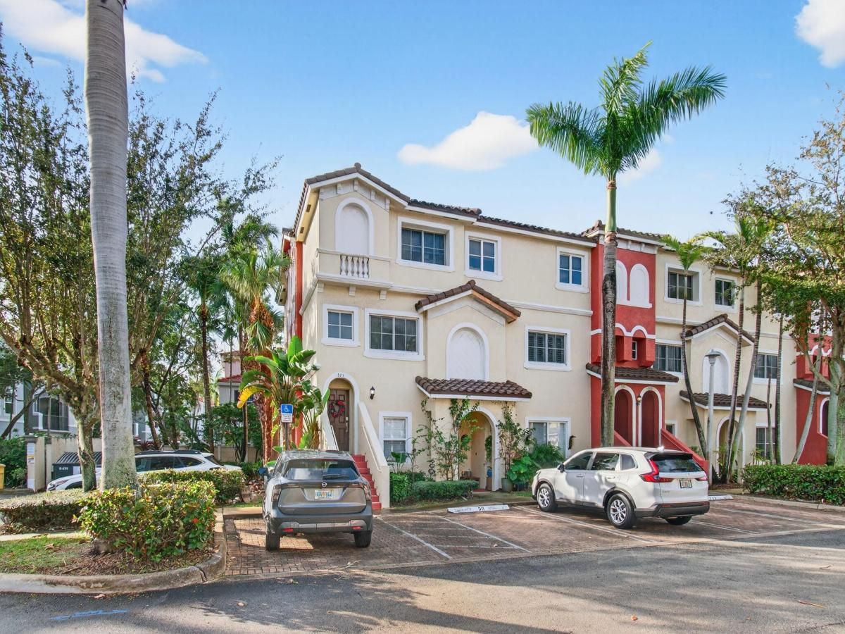 MLS #RX-11150800 image #0