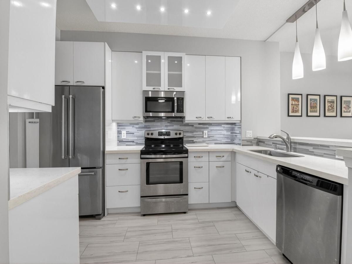 MLS #RX-11144595 image #0