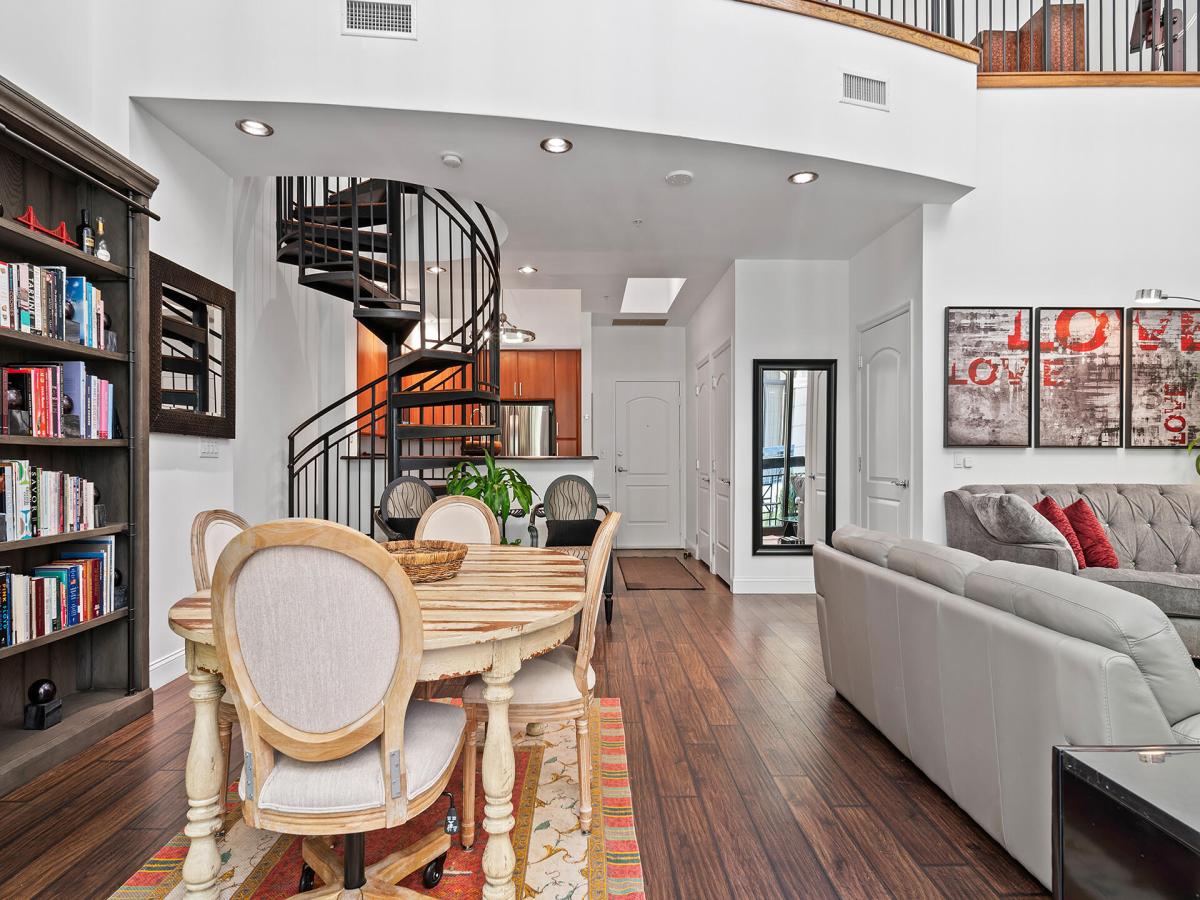 MLS #RX-11151466 image #0