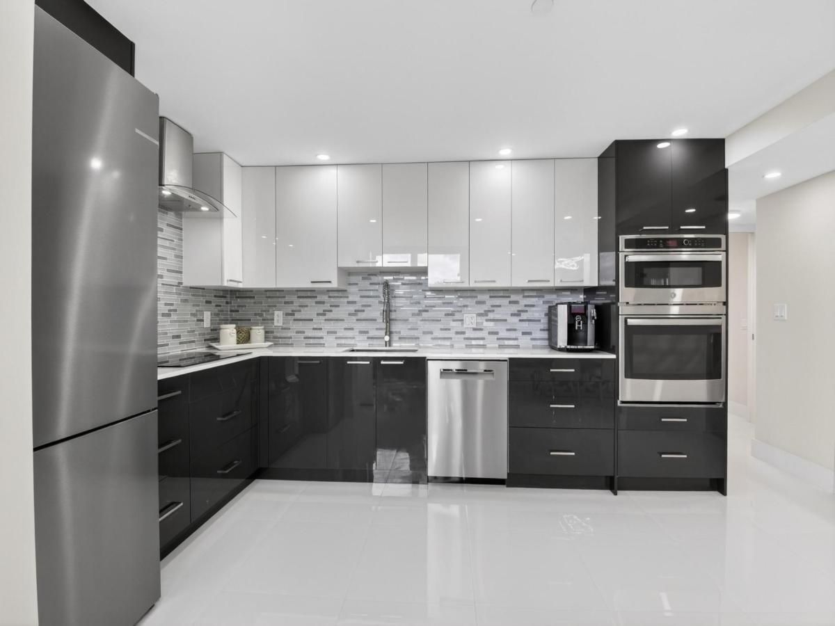 MLS #RX-11143695 image #0