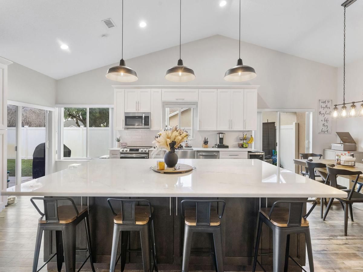 MLS #RX-11152042 image #0