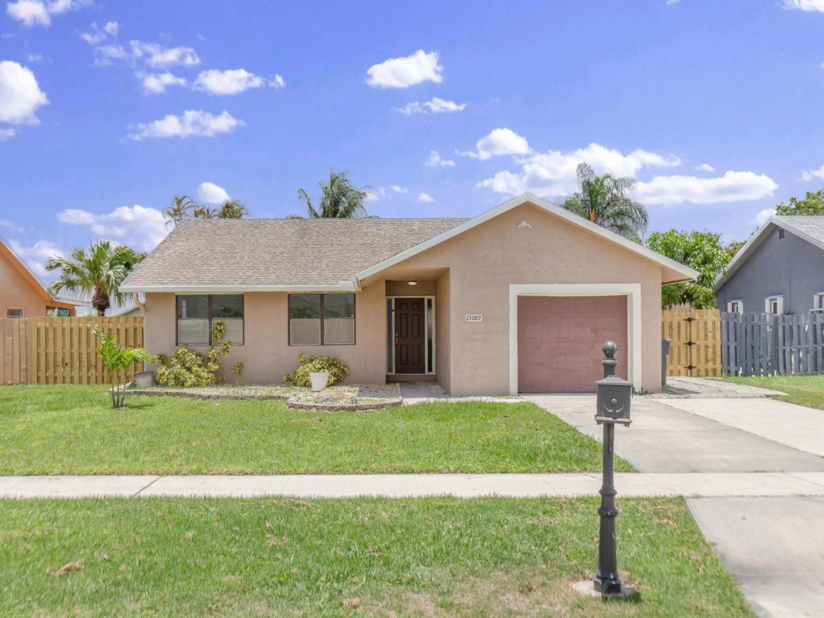 MLS #RX-11108909 image #0