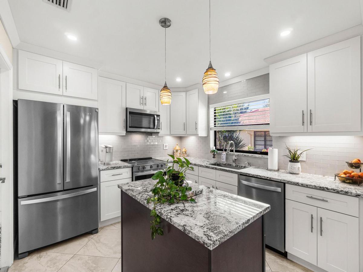 MLS #RX-11152577 image #0