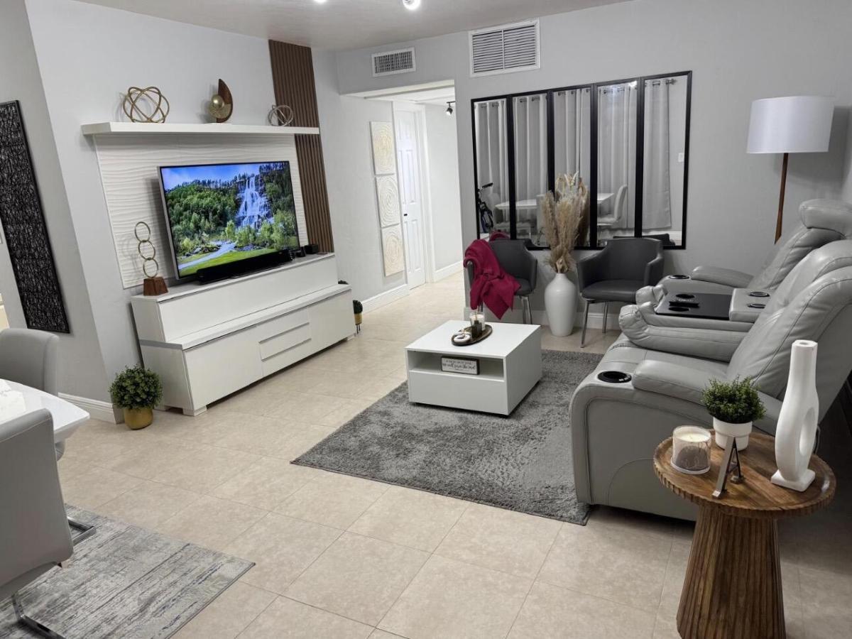 MLS #RX-11152635 image #0