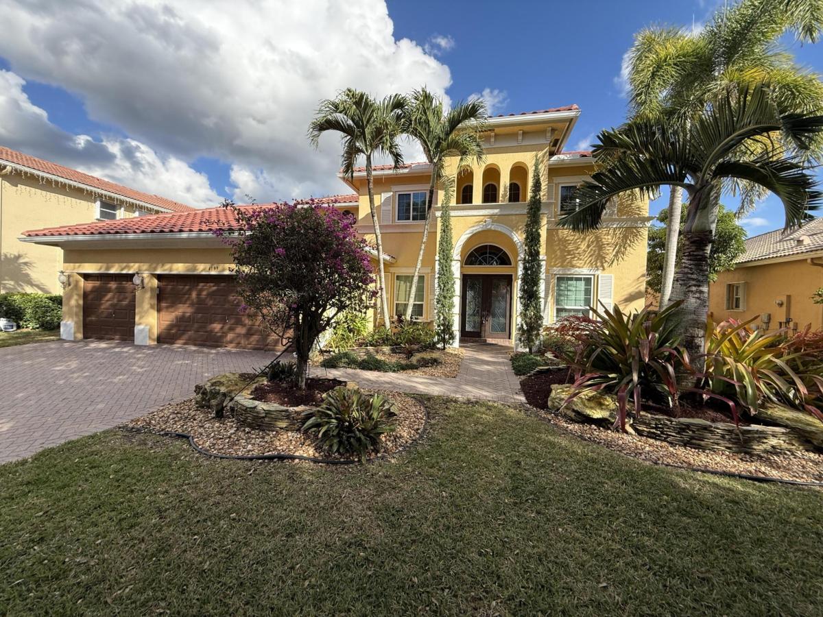 MLS #RX-11152704 image #0