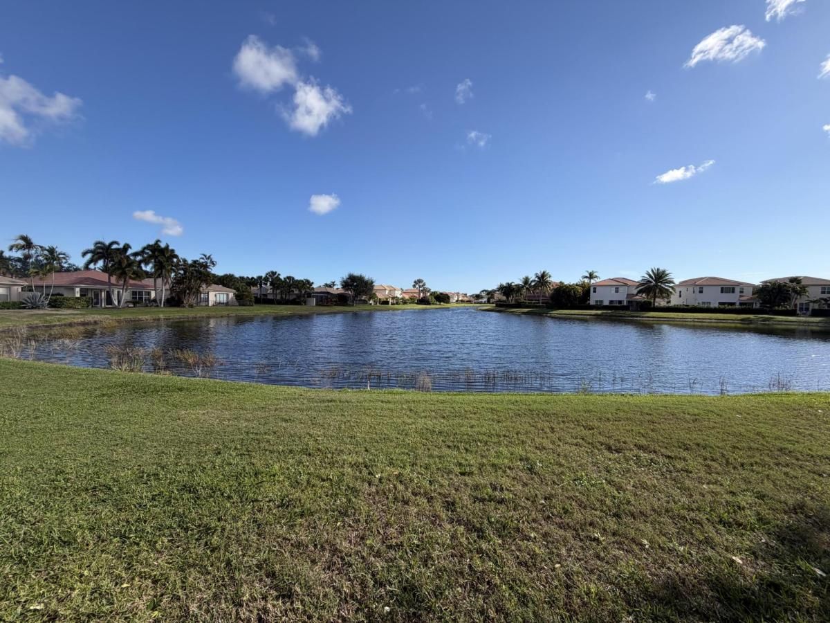 MLS #RX-11152921 image #0