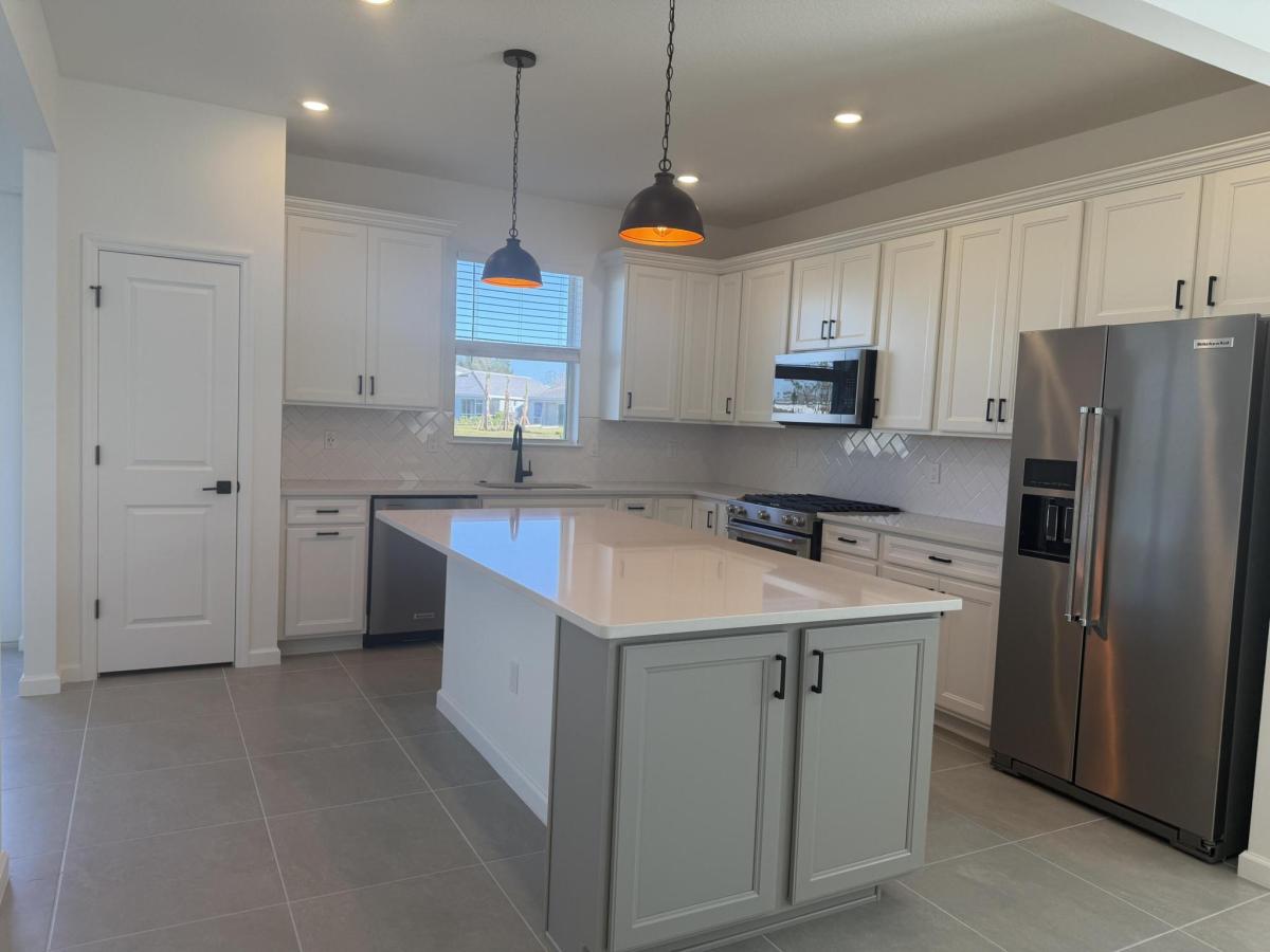 MLS #RX-11153428 image #0