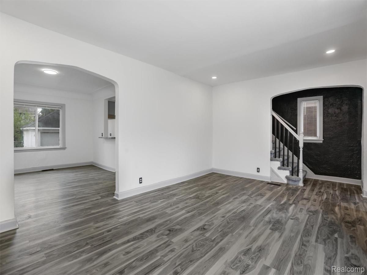 MLS #20251003198 image #0