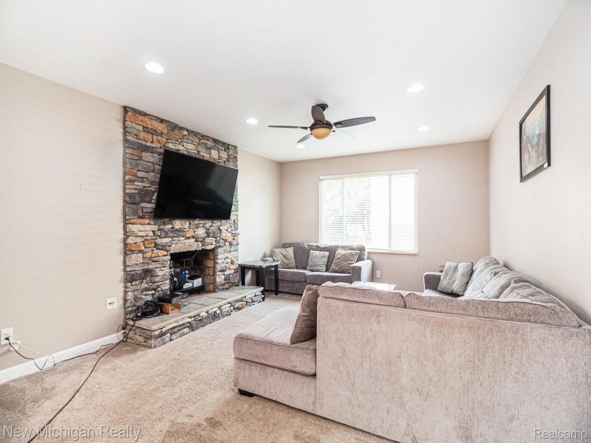 MLS #20251007280 image #0
