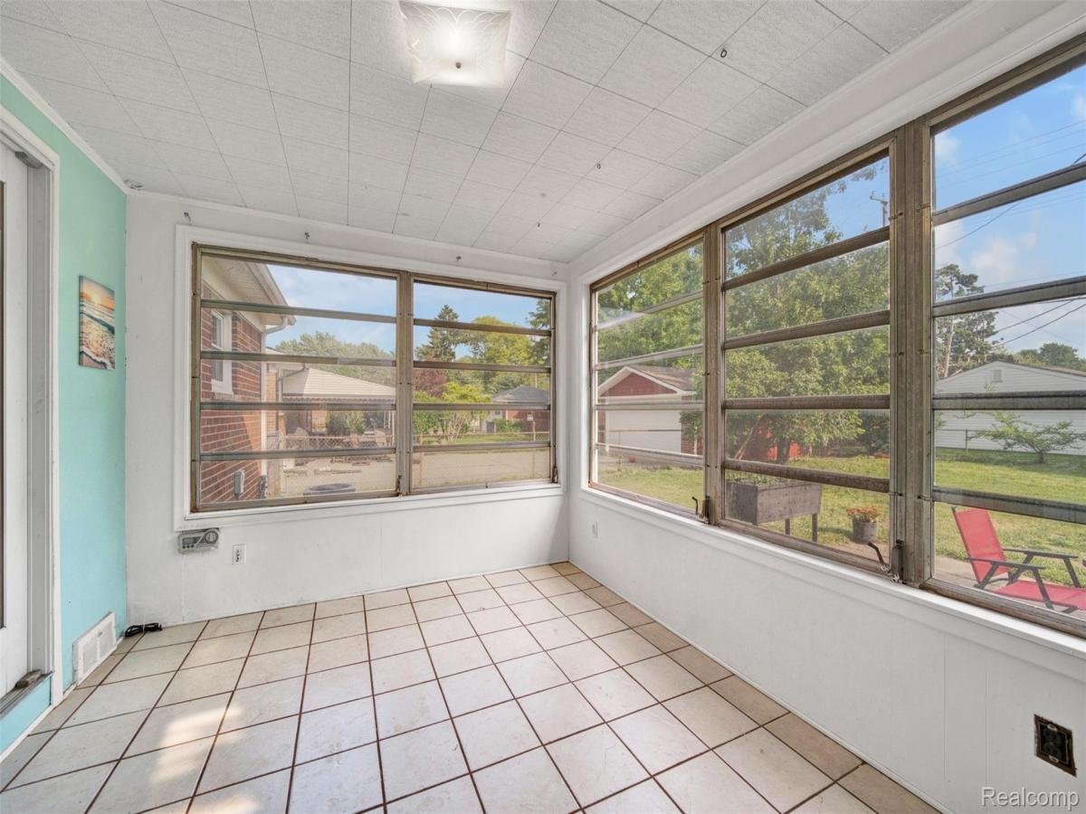 MLS #20251007638 image #0