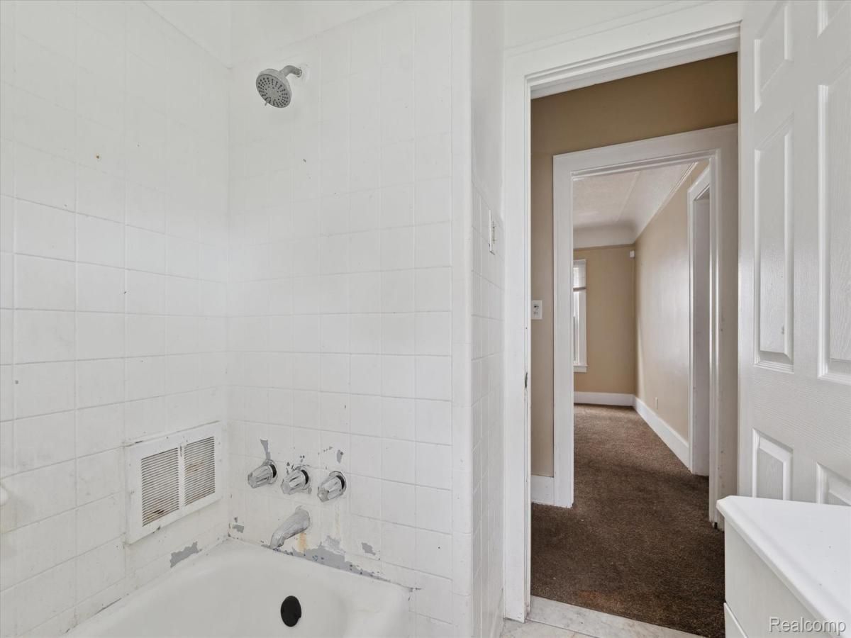 MLS #20251008113 image #0