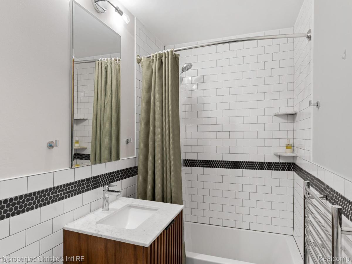 MLS #20251012102 image #0