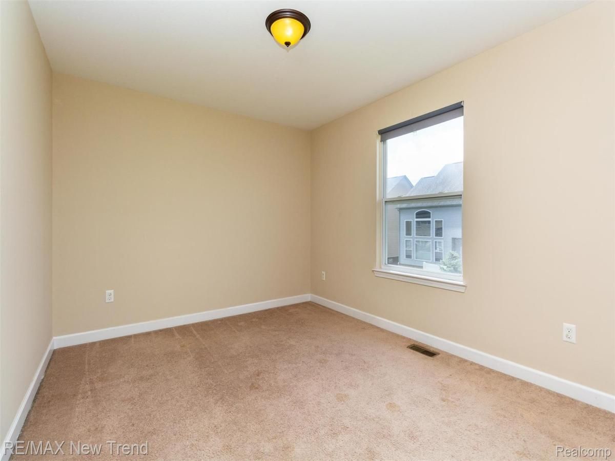 MLS #20251012742 image #0