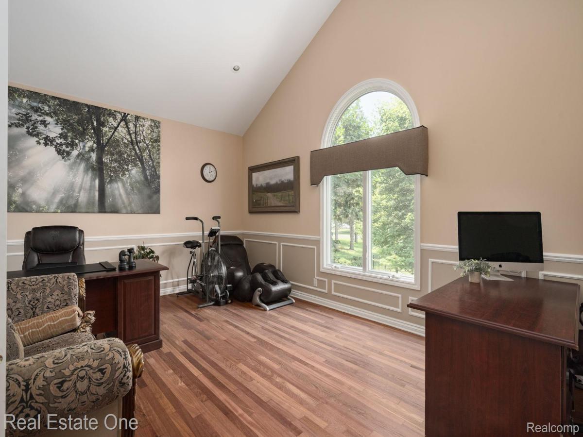 MLS #20251012968 image #0