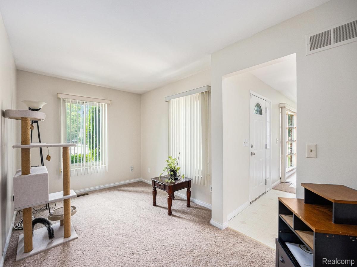 MLS #20251023630 image #0