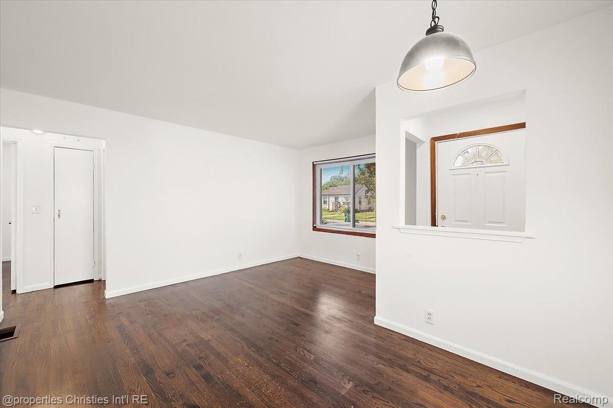 MLS #20251027113 image #0