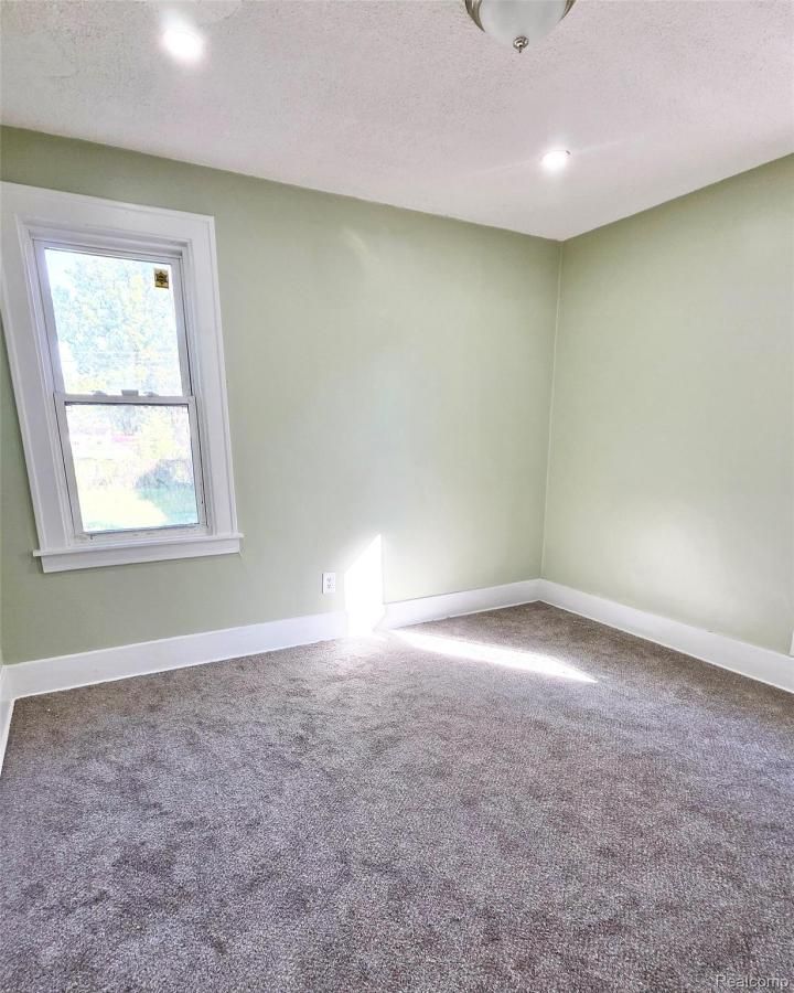 MLS #20251030000 image #0