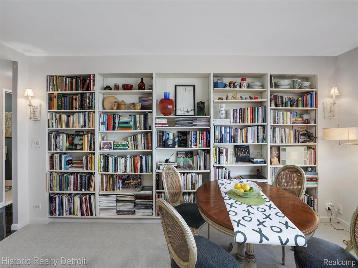 MLS #20251035493 image #0