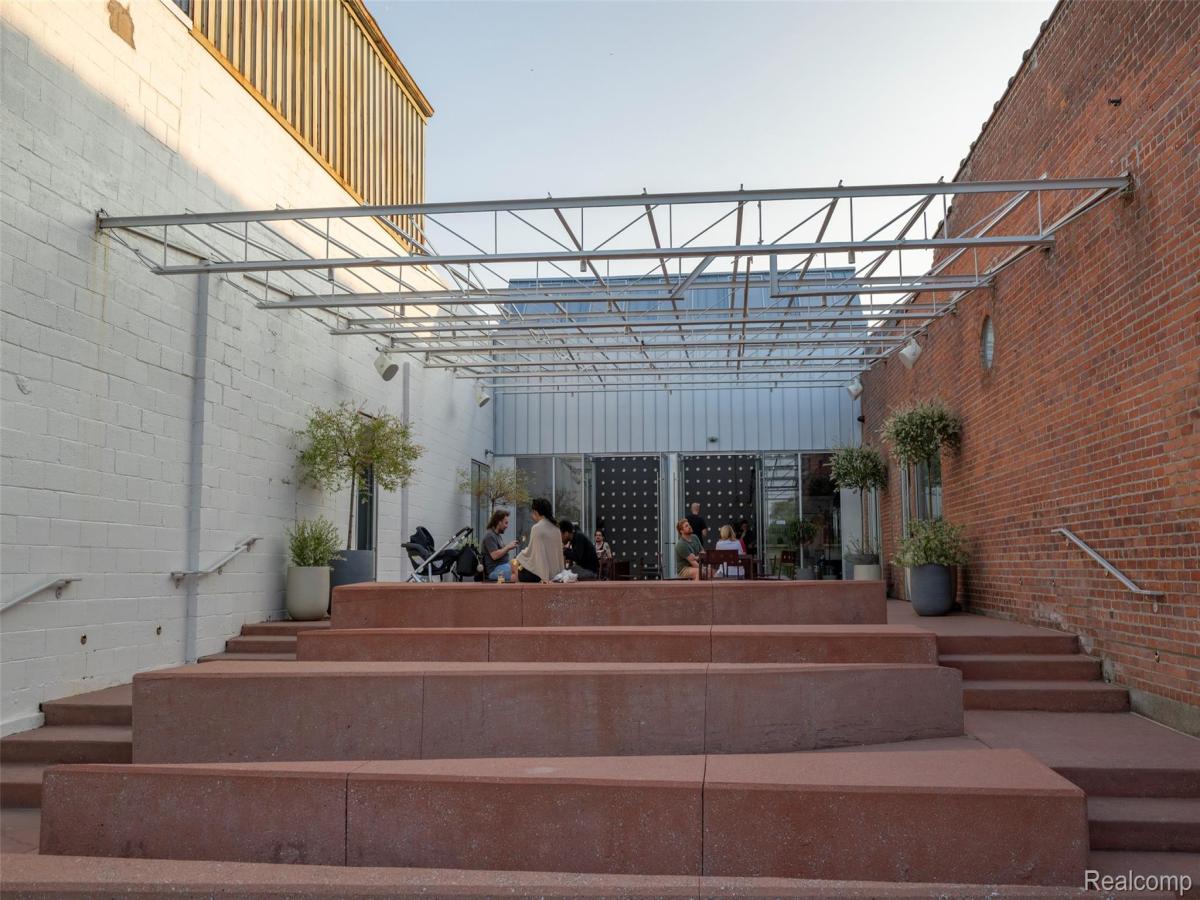 MLS #20251036480 image #0