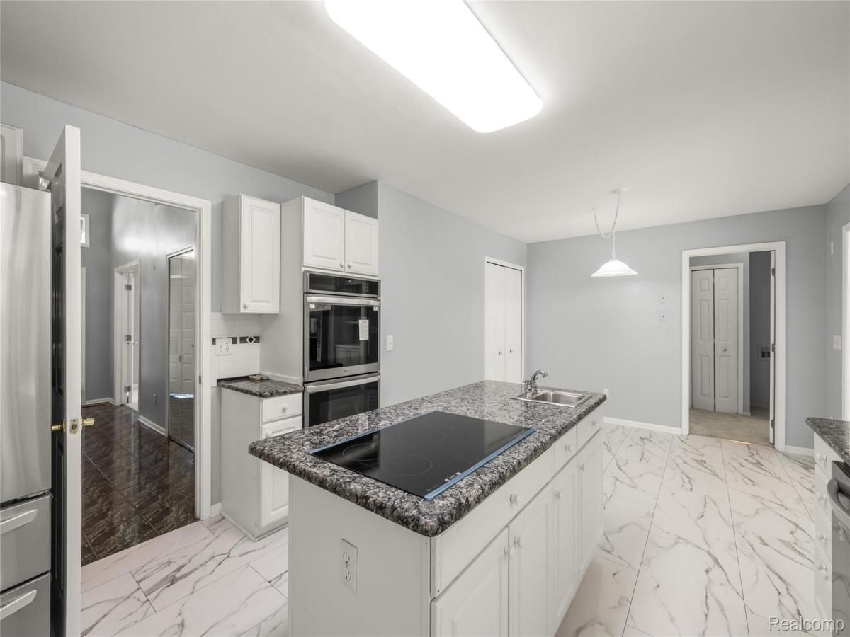 MLS #20251036878 image #0