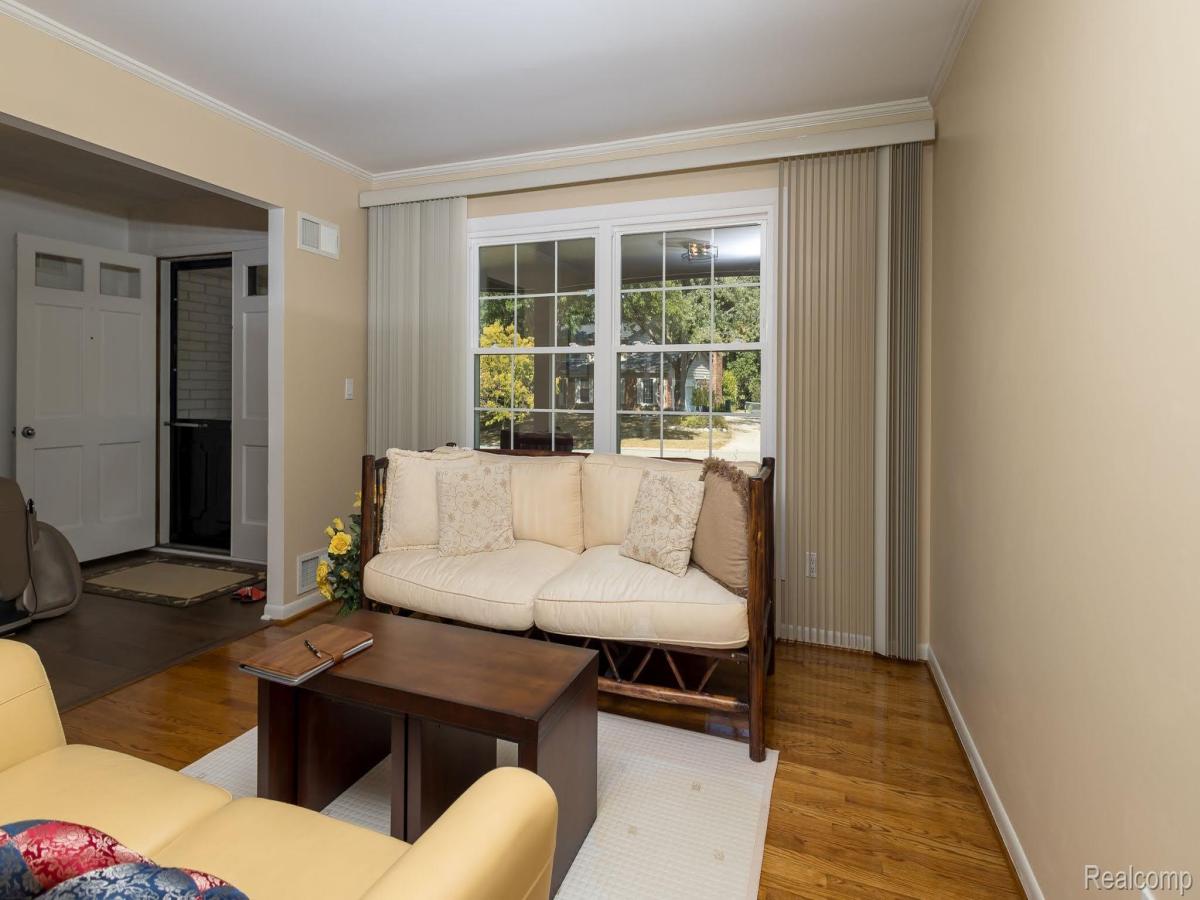 MLS #20251037388 image #0