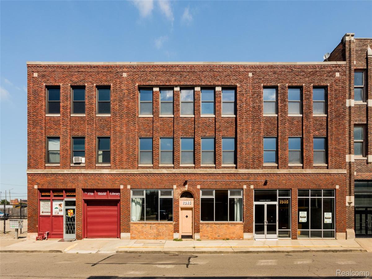 MLS #20251037918 image #0