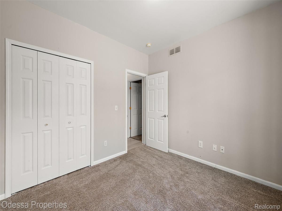 MLS #20251040305 image #0