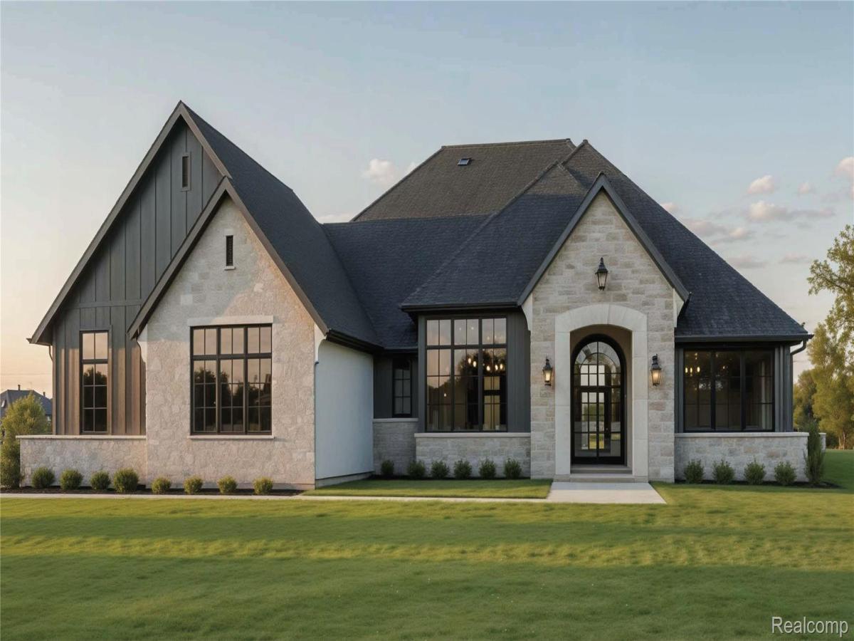 MLS #20251041383 image #0