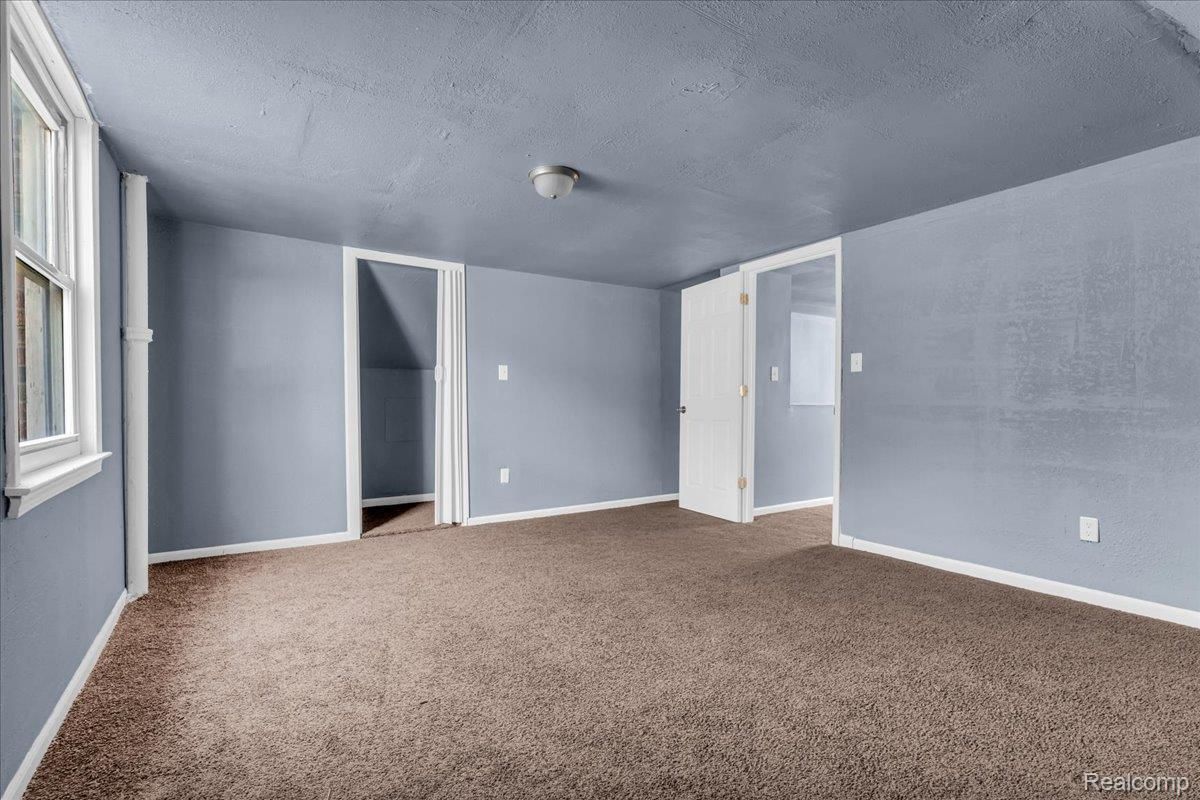 MLS #20251042128 image #0