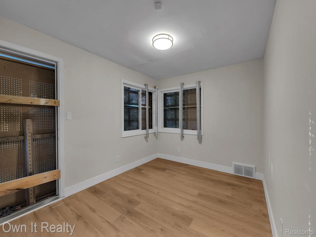 MLS #20251043405 image #0