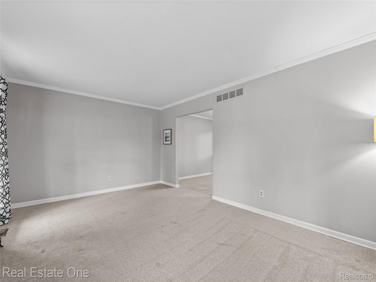 MLS #20251049775 image #0