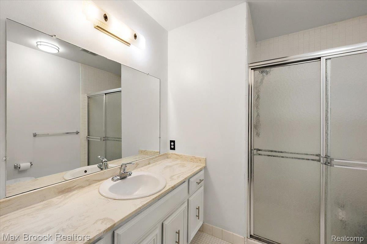 MLS #20251050382 image #0