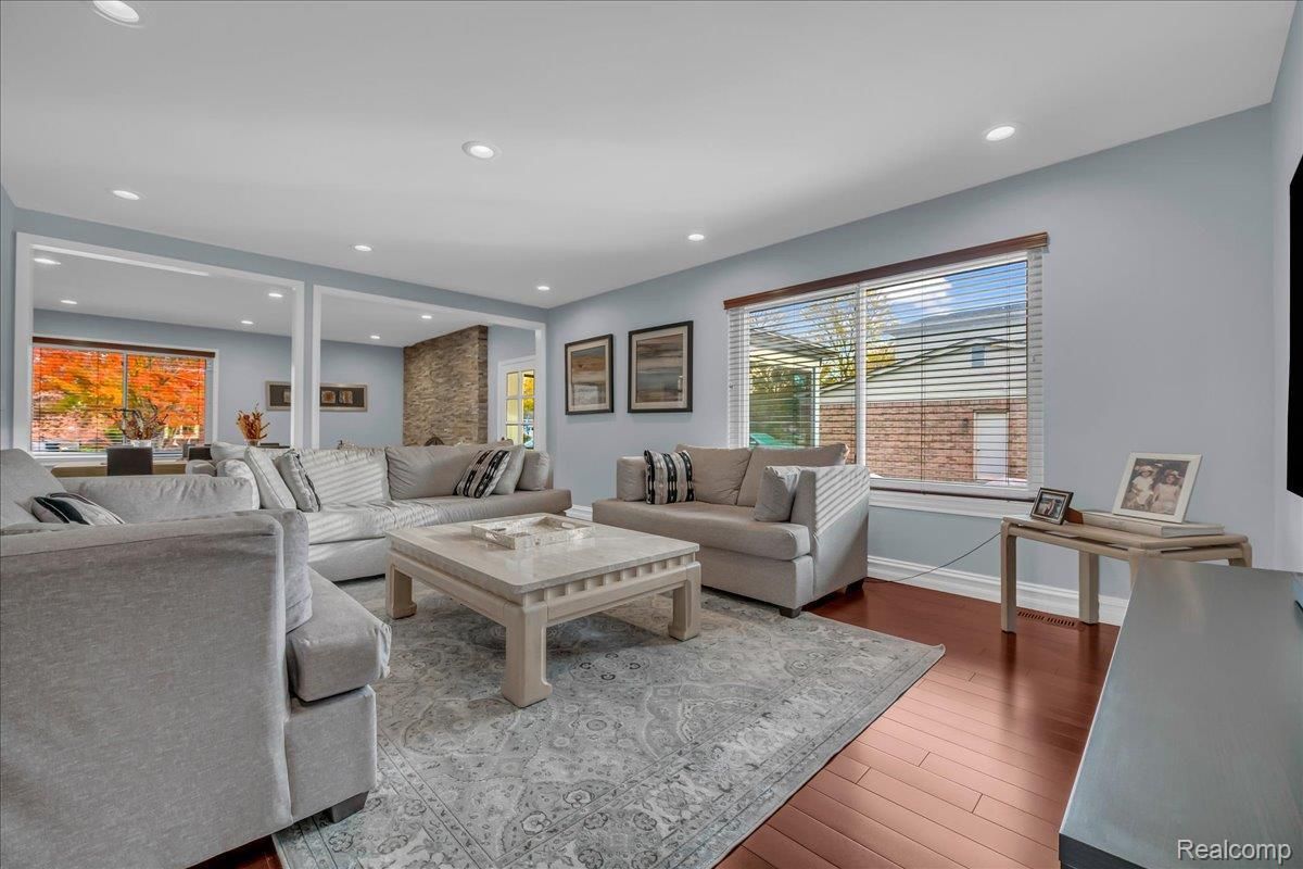 MLS #20251050671 image #0