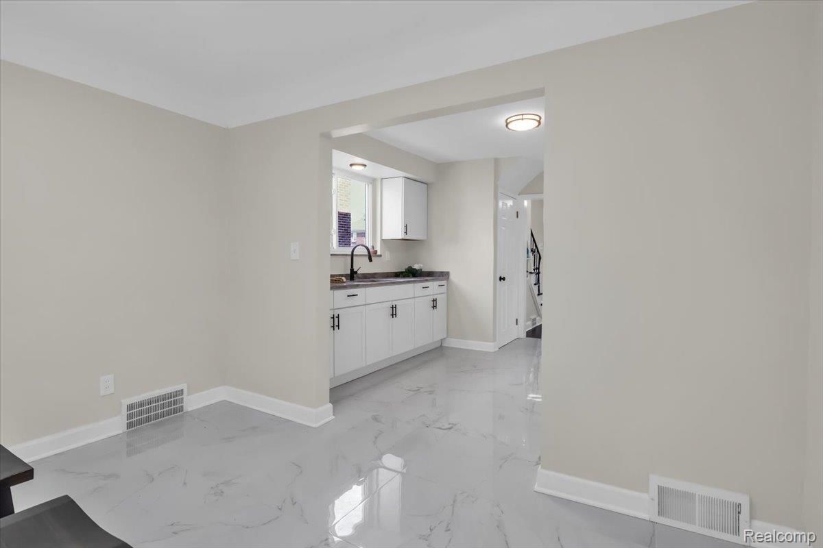 MLS #20251052878 image #0