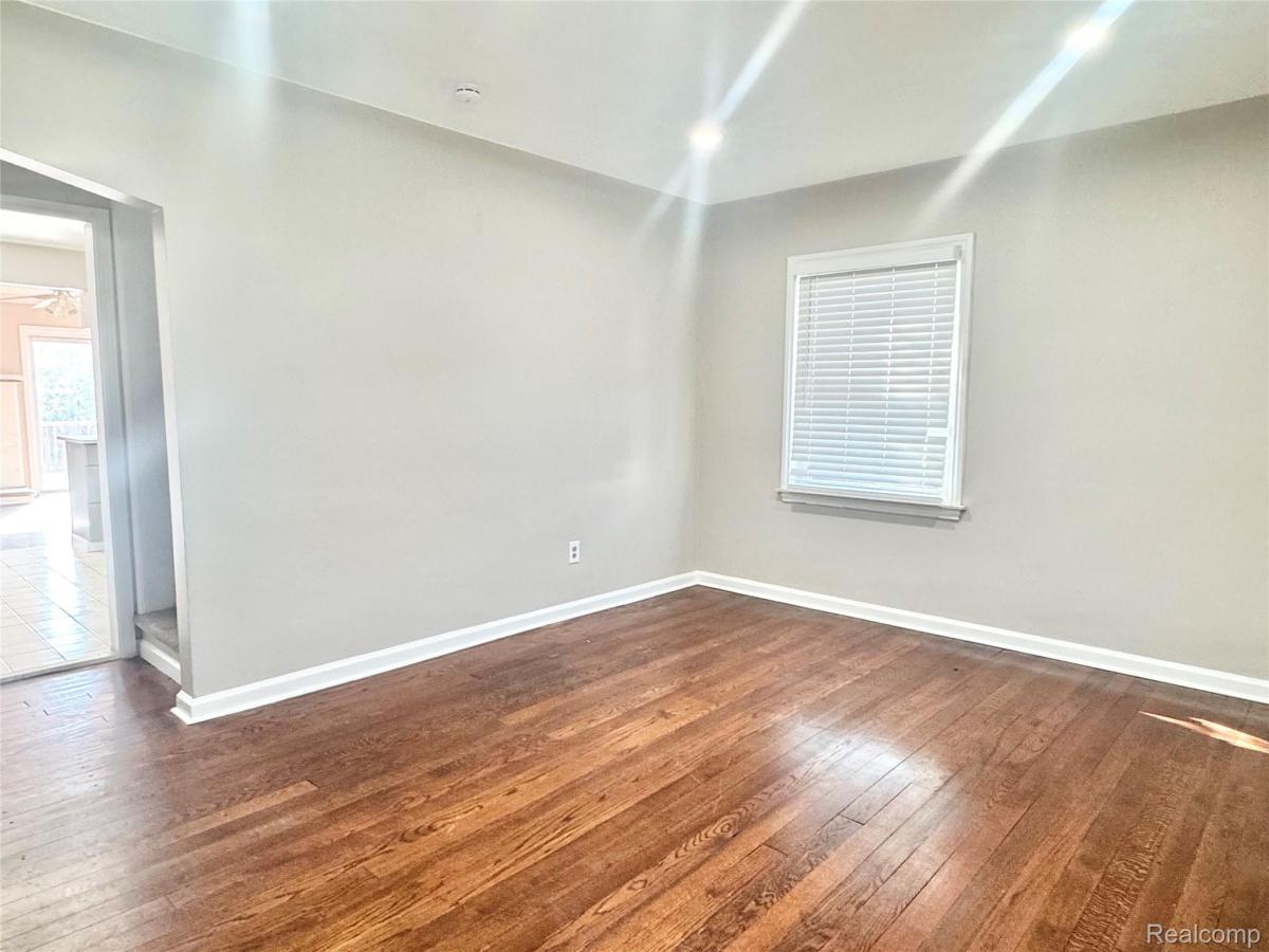 MLS #20251052986 image #0