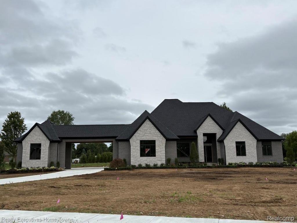 MLS #20251056543 image #0