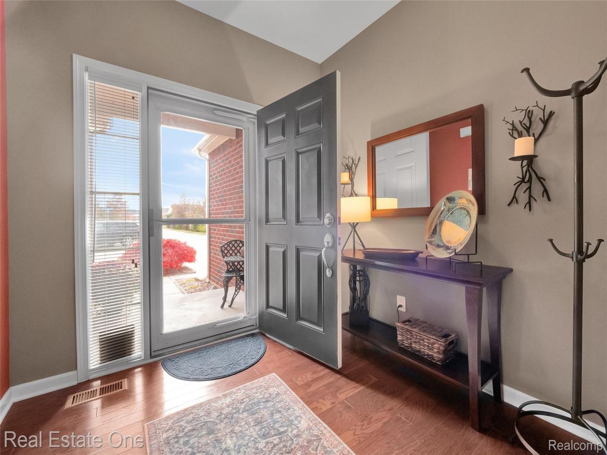 MLS #20251057023 image #0