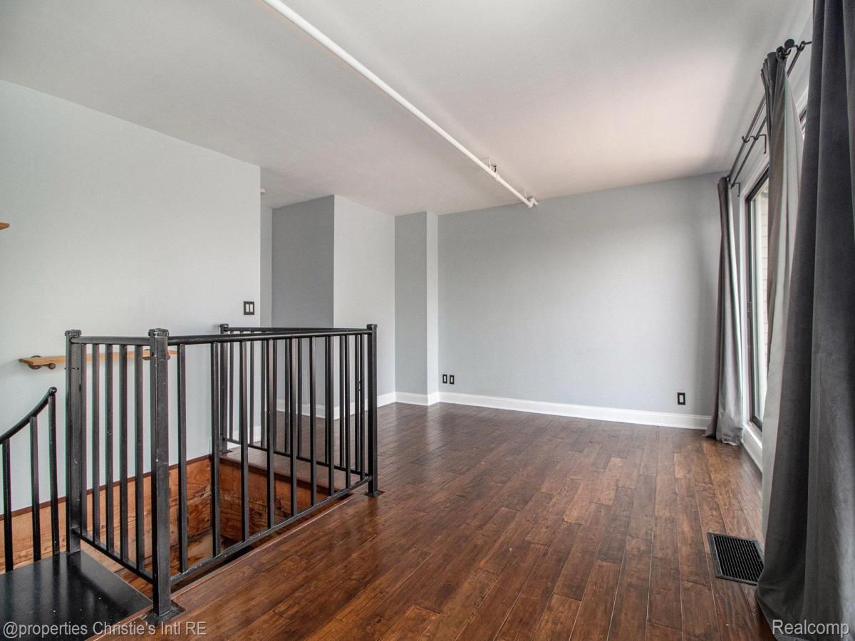 MLS #20251057133 image #0