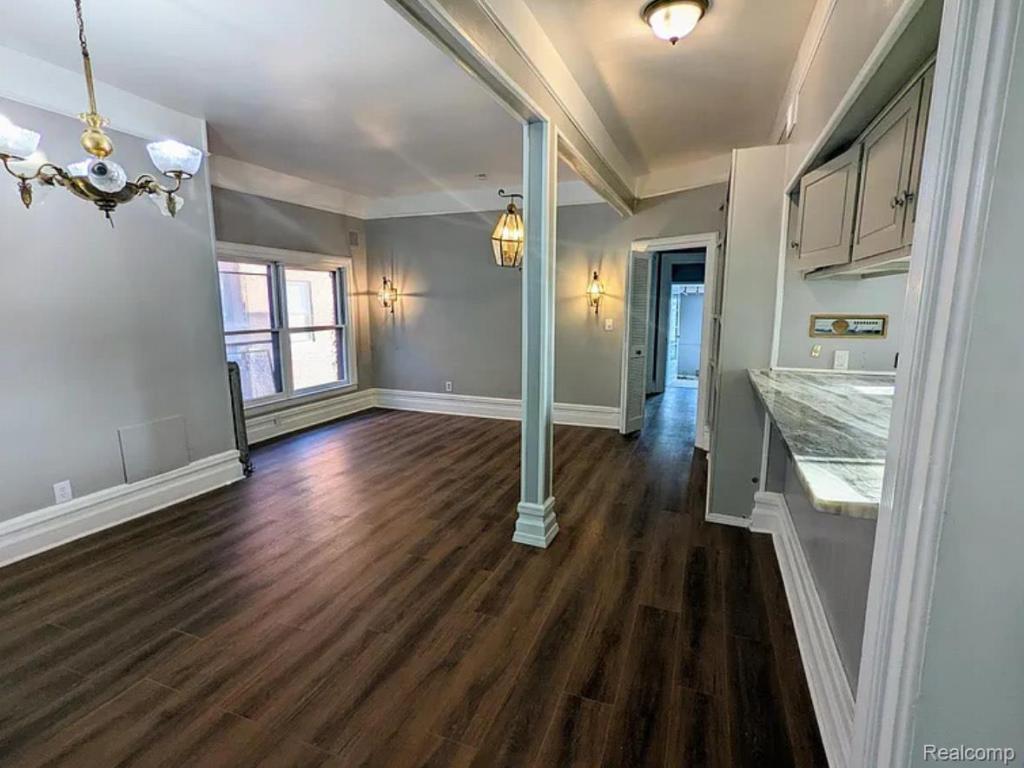 MLS #20251058034 image #0