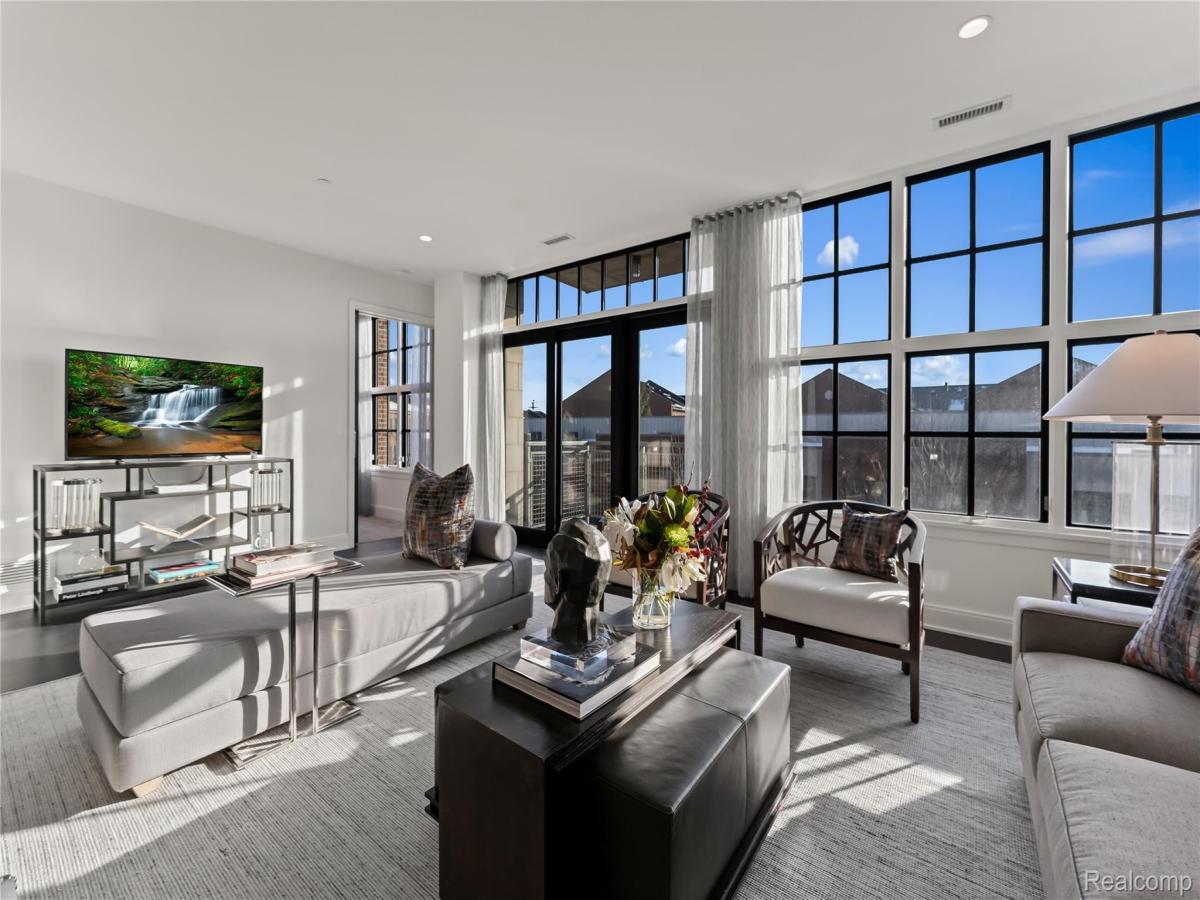 MLS #20251060963 image #0