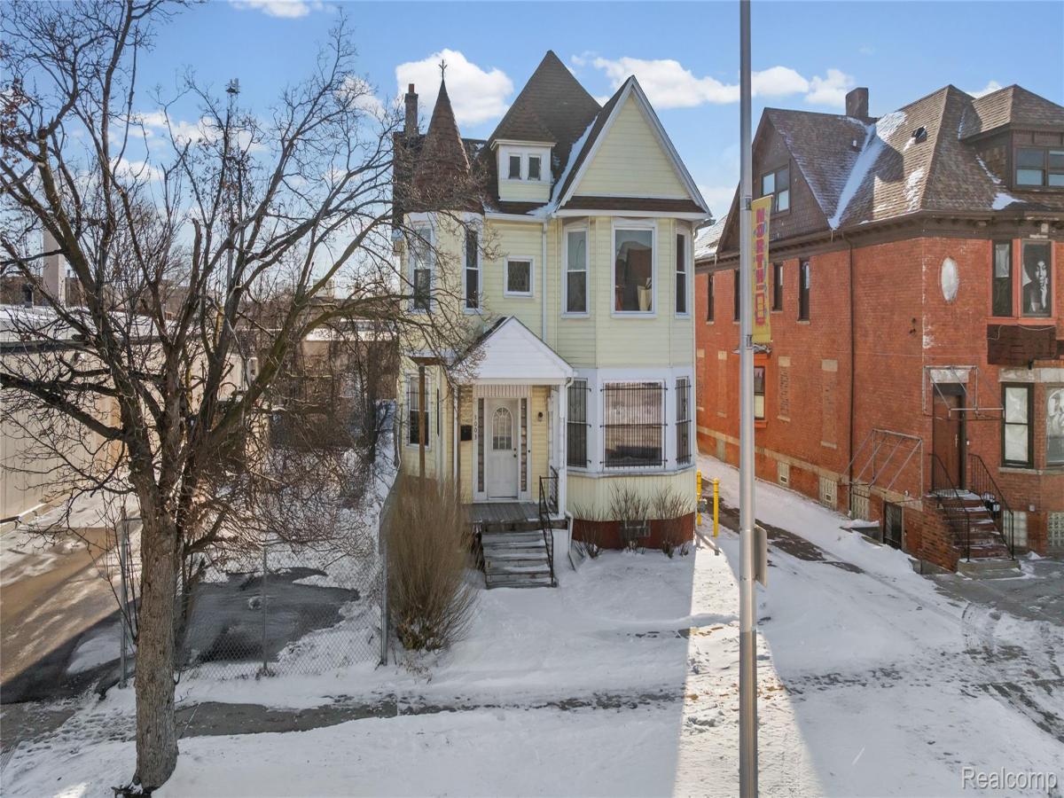 MLS #20261004379 image #0