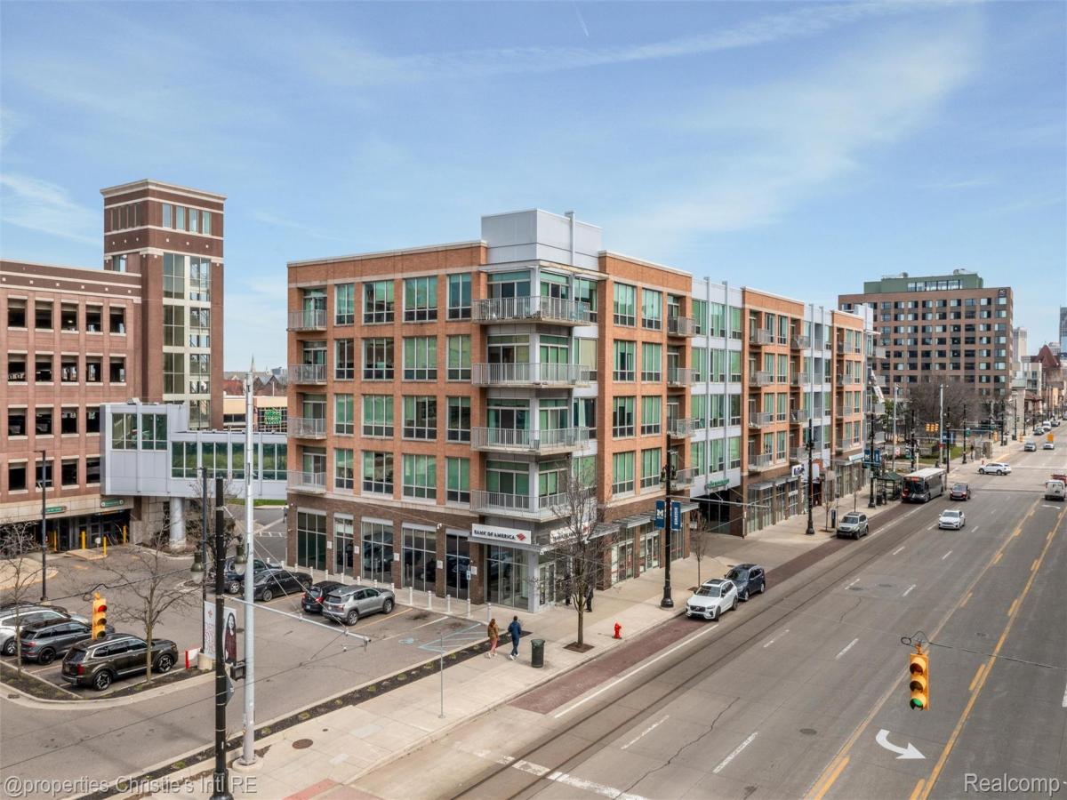 MLS #20261023904 image #0