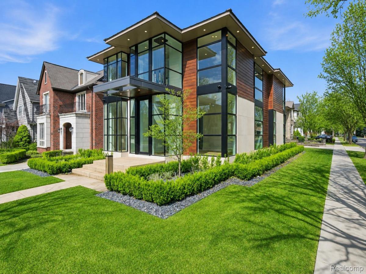 MLS #20261036188 image #0